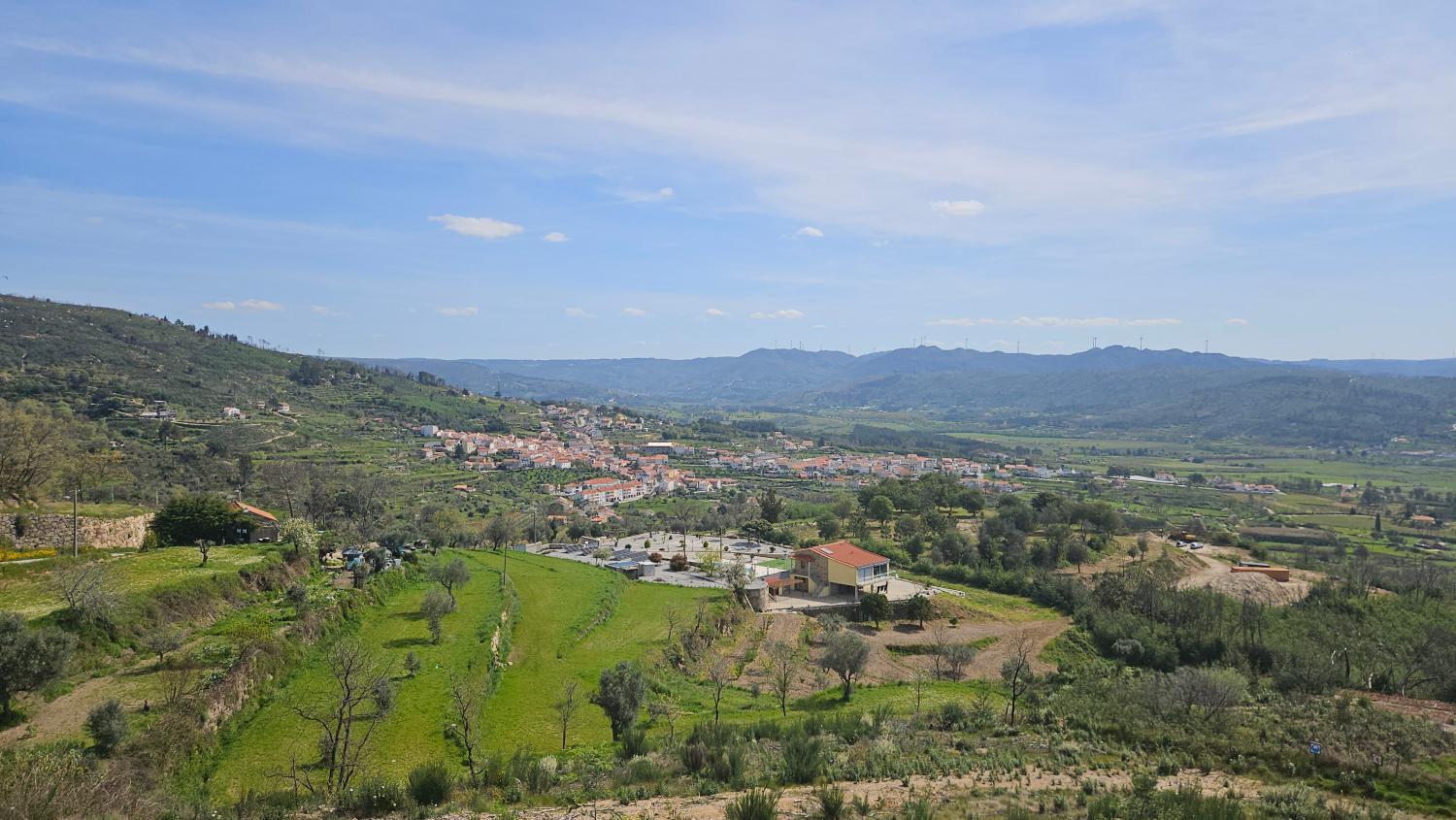  for sale village house Gonçalo Guarda 10