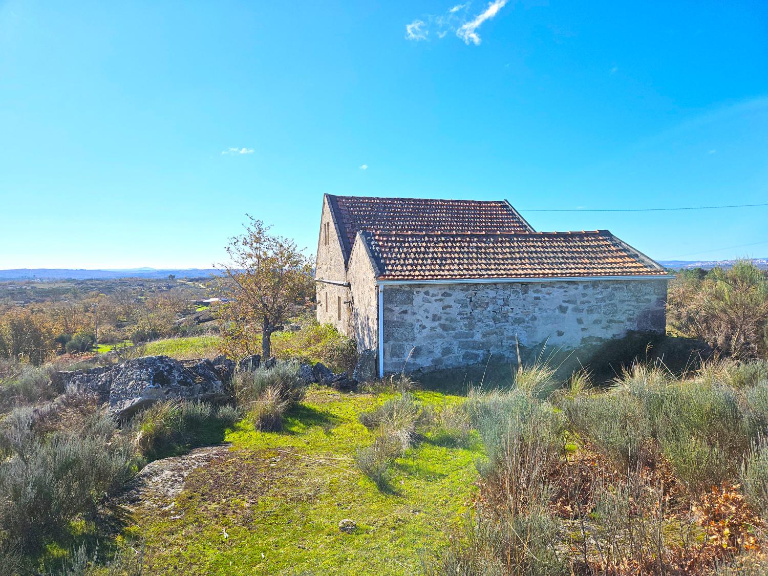  for sale detached house Donfins Guarda 17