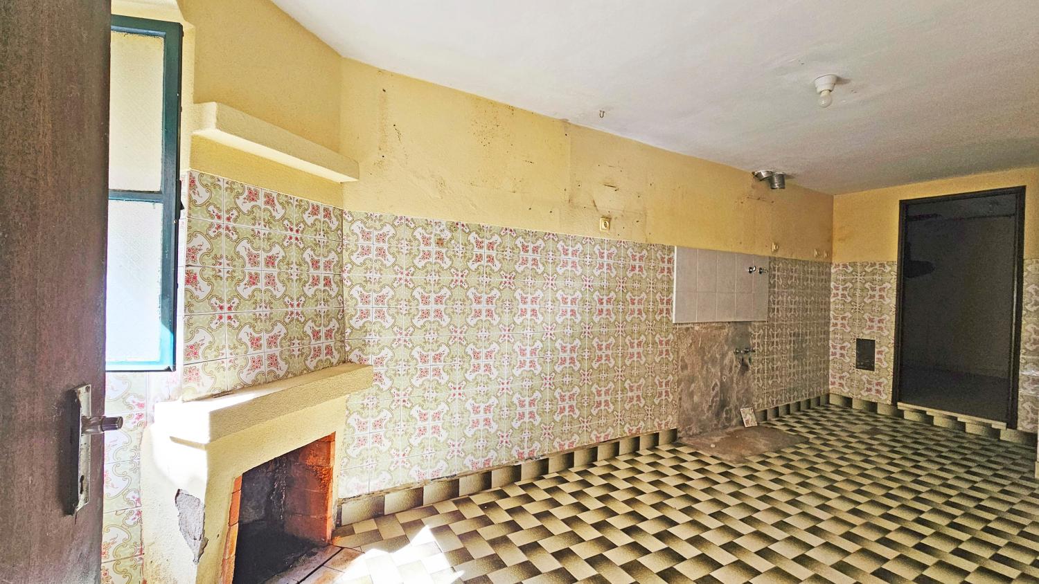  for sale village house Gonçalo Guarda 4