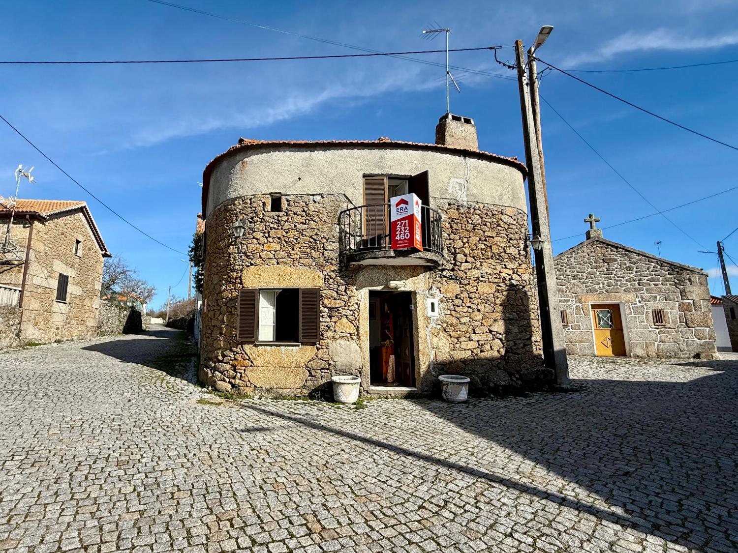  for sale village house Forcalhos Sabugal 1