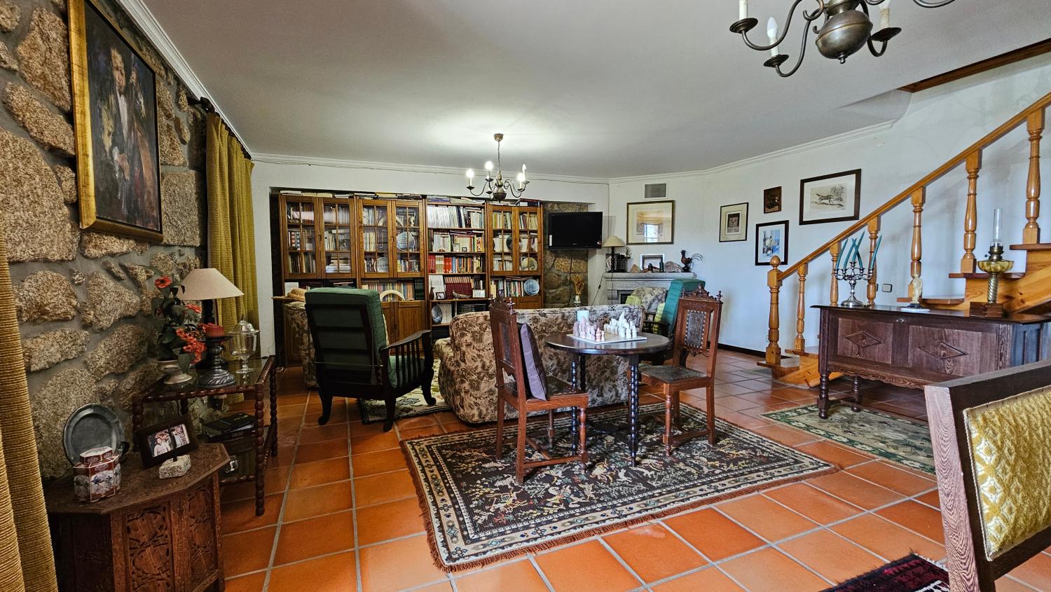  for sale farm Vela Guarda 18