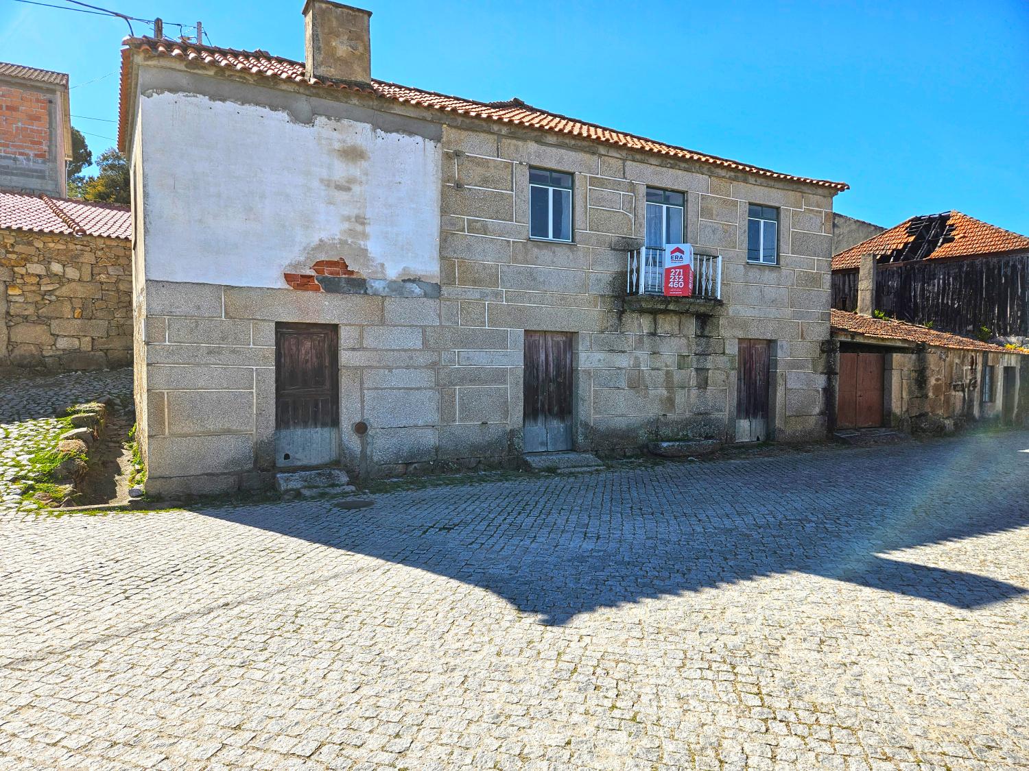  for sale village house Rabaçal Mêda 1