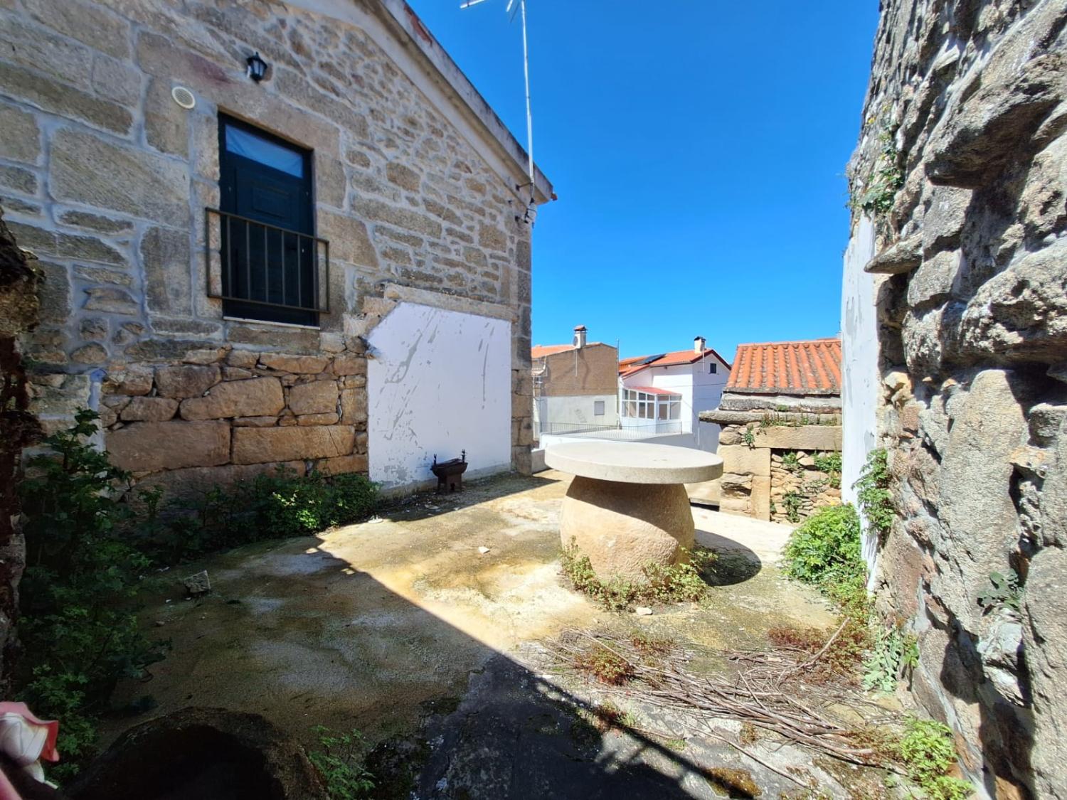  for sale village house Outeiro de Gatos Mêda 3