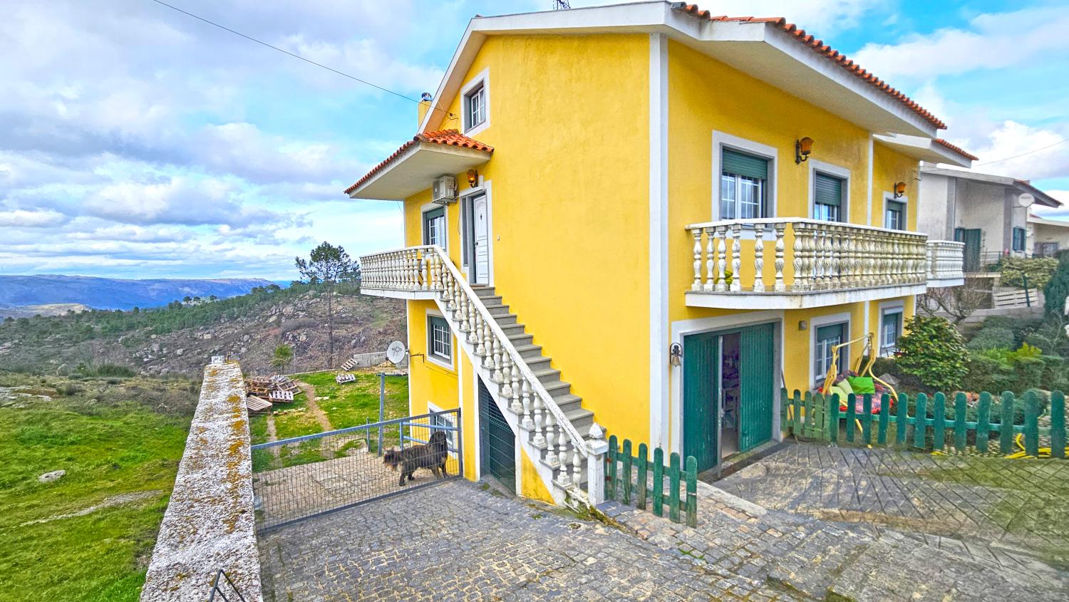 for sale detached house Vale de Estrela Guarda 2
