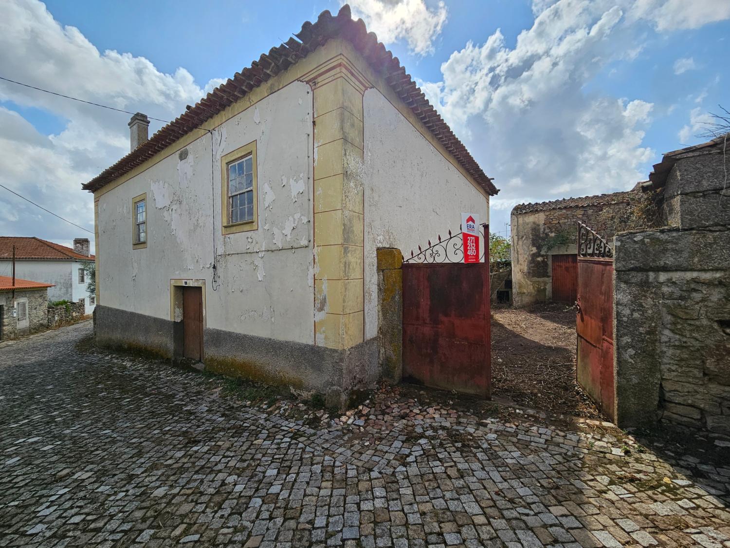  for sale mansion Vale da Mula Almeida 2