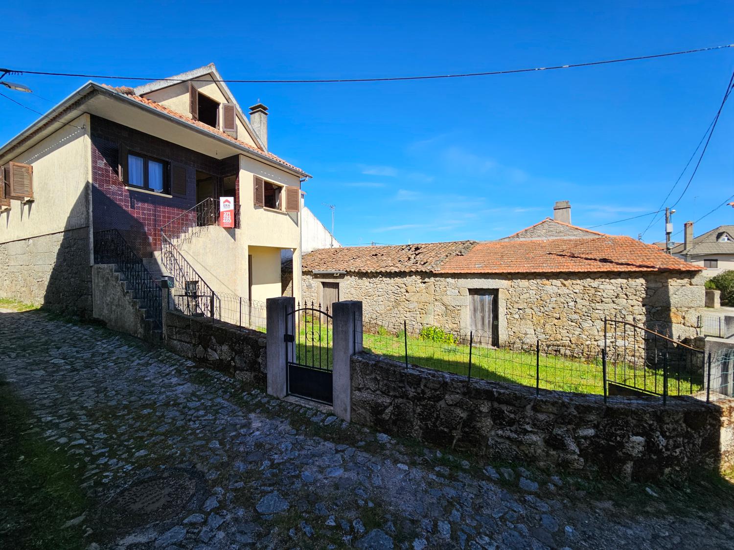  for sale house Urgueira Sabugal 1