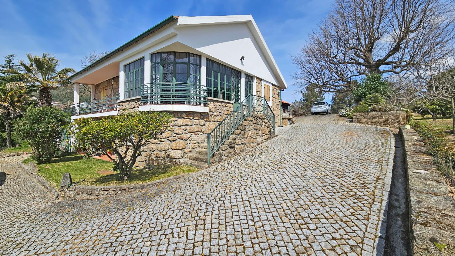 for sale farm Vela Guarda 3