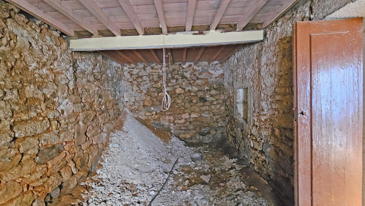  for sale village house Almeida Almeida 9