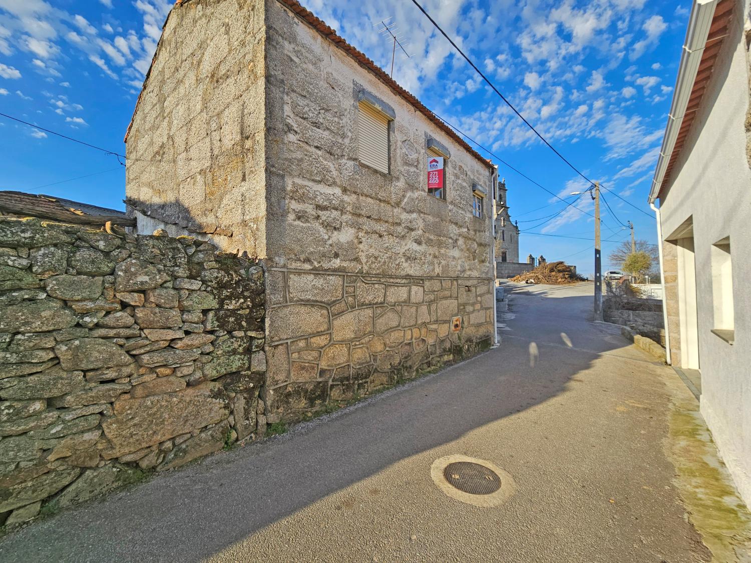 for sale village house Montes Guarda 1