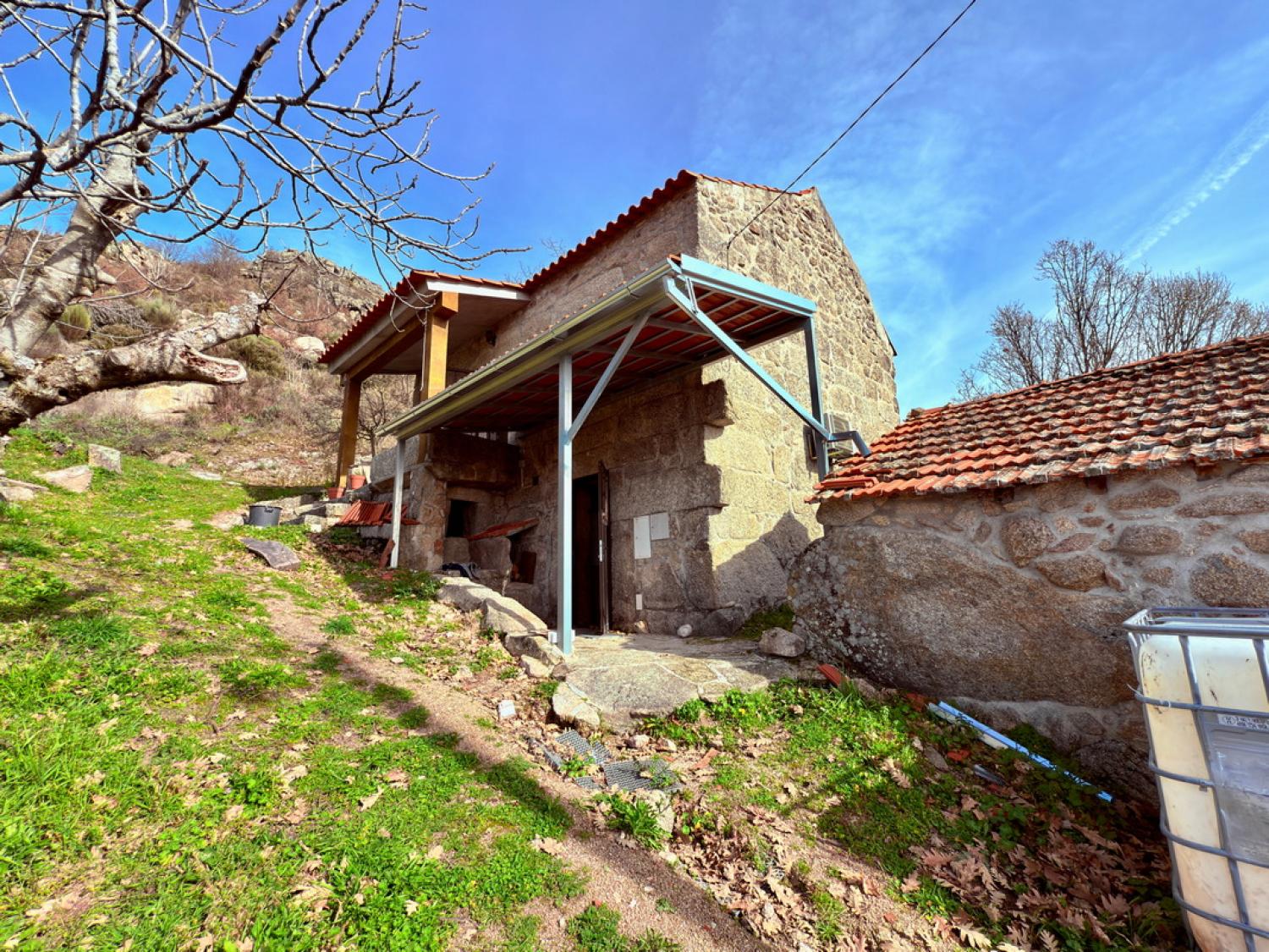 for sale farm Pousafoles do Bispo Sabugal 3